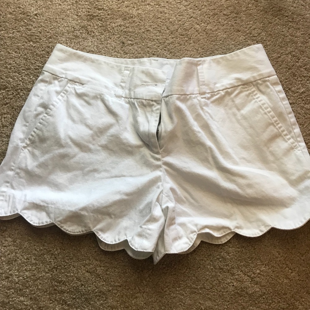 Loft White Scalloped Shorts